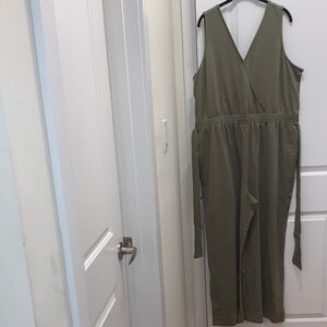 NWT Olive Green Sleeveless Jumpsuit 2X